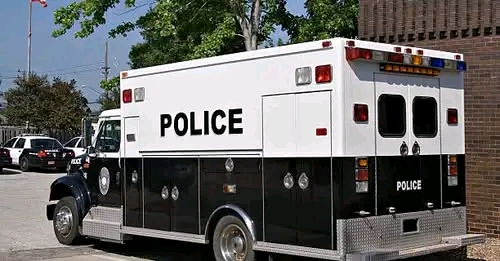 Spring, Texas – A woman tragically lost her life in a shooting incident on Hannover Forest Drive late Thursday night, leaving the community in shock.