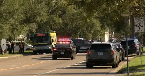 Wichita, Kansas – A tragic afternoon unfolded on a Wichita city bus when a man was fatally shot while passengers rushed to safety, unaware that violence had just erupted in their midst.