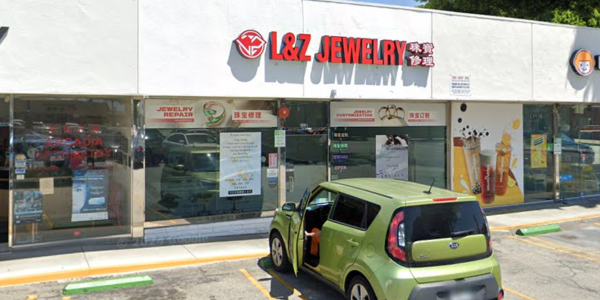 Inspiration for the Louvre heist? Hours before Paris attack, thieves tunnel into California jewelry store make off with diamonds and cash