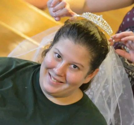 Lebanon, Pennsylvania — The community of Lebanon is mourning the heartbreaking loss of Kelsey Hoover, a cherished youth mentor at the Lebanon YMCA whose