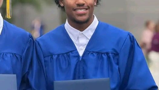 Franklin Park, Illinois – An 18-year-old from Waukegan lost his life in a tragic motorcycle accident on I-294 last Thursday afternoon