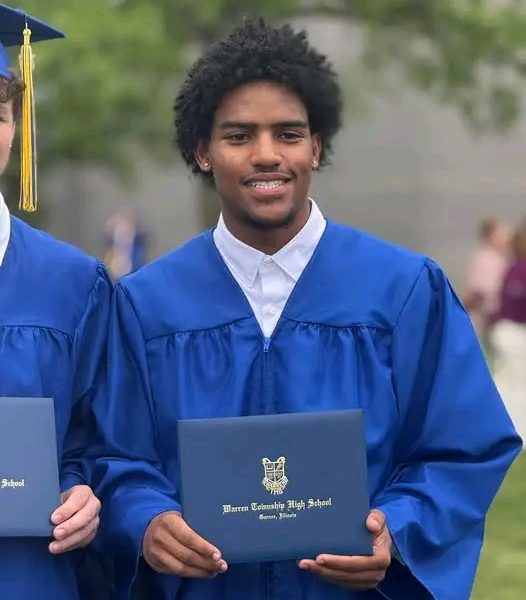 Franklin Park, Illinois – An 18-year-old from Waukegan lost his life in a tragic motorcycle accident on I-294 last Thursday afternoon
