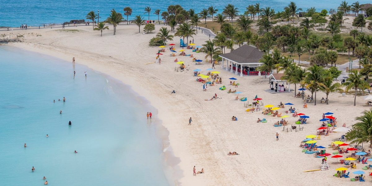 Eight Americans arrested in the Bahamas after ‘high-powered weapons’ and cash allegedly found on their boat