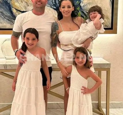Tucson, Arizona – The Tucson community is mourning a heartbreaking tragedy after two-year-old Parker Scholtes was found unresponsive in a parked vehicle outside her family’s