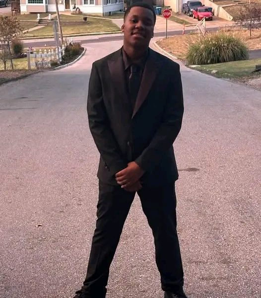 North St. Louis County, Missouri – Colin Hill, a fourteen-year-old student at McCluer High School, tragically passed