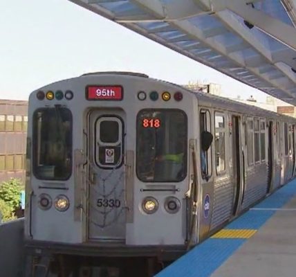 Trump pauses $2.1B for Chicago infrastructure projects over 'race-based contracting'