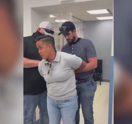 CHICAGO, Illinois — A tense and controversial confrontation unfolded this week at a local Chicago hospital after a city alderwoman was detained and handcuffed by Immigration and Customs Enforcement (ICE) agents while questioning their presence in the facility.
