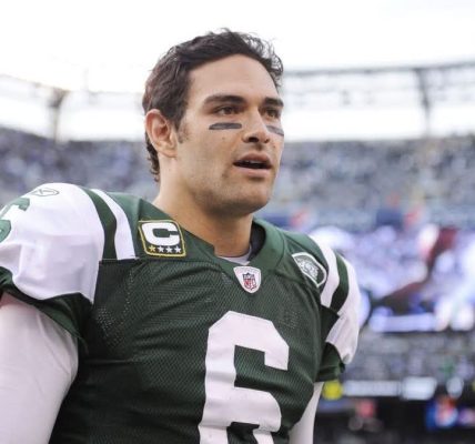 Indianapolis, Indiana: Former NFL quarterback Mark Sanchez was reportedly stabbed in Indianapolis, according to TMZ and law enforcement sources.