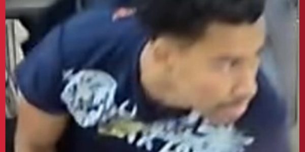 Brooklyn, New York – A man was brutally beaten to death Tuesday afternoon at the Jay Street–MetroTech subway station, authorities confirmed.