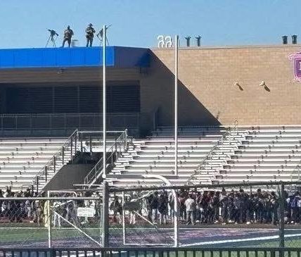 Ogden, Utah – A bomb threat forced the evacuation of students and staff at Ben Lomond High School on Thursday morning, prompting a swift response from law enforcement and emergency officials.