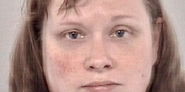 Pasco County, Florida — A heartbreaking tragedy has shaken the quiet community of Land O’ Lakes after the death of a young child led to the arrest of his mother