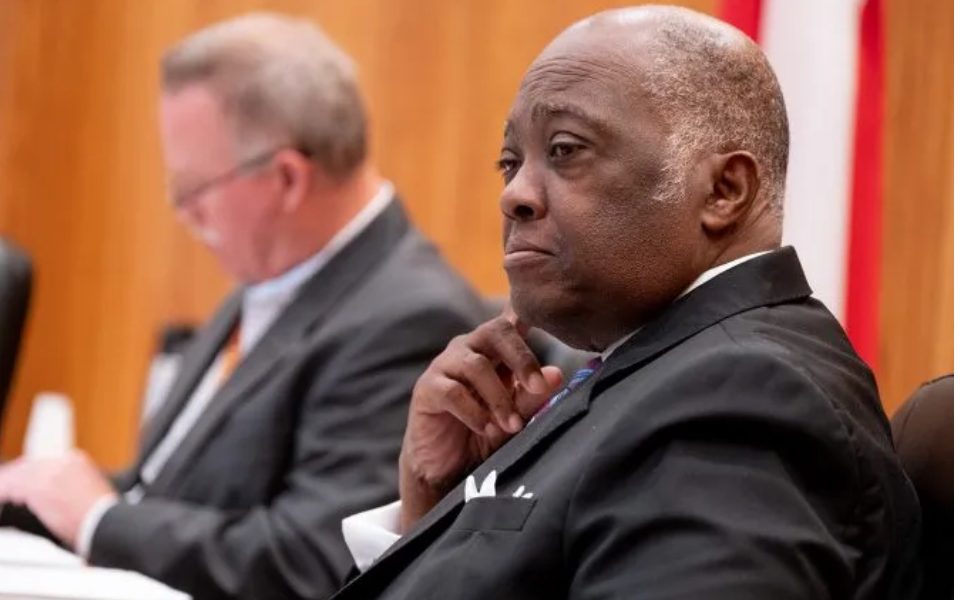 Gregg County – The Gregg County community is mourning the profound loss of Commissioner Danny Craig Sr., a deeply