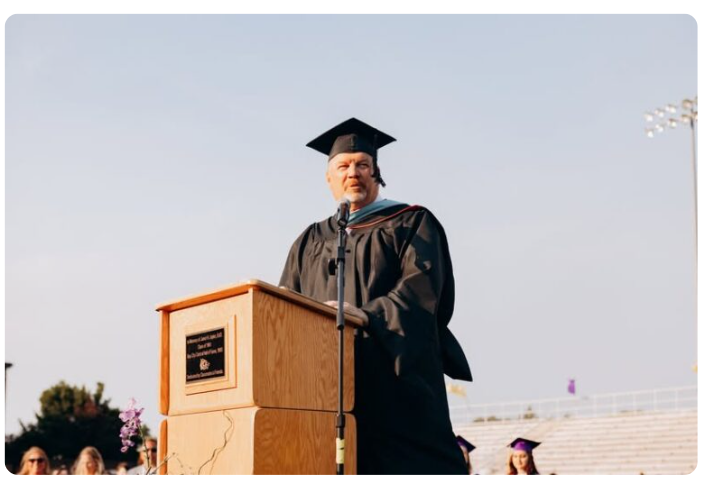 Mr. Timothy “Tim” Marciniak, a respected principal and dedicated educator, passed away this week at the age of 61, leaving a profound void in the community