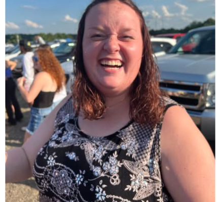 Pittsburgh, Pennsylvania — A deep sadness has settled over western Pennsylvania following the death of Ashley Marie Eley, a 25-year-old firefighter and healthcare worker whose compassion and courage touched countless lives.