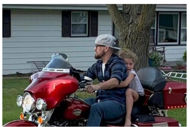 Braidwood, Illinois — A deep sense of sorrow has blanketed the community following the tragic death of 31-year-old Trevor Waddell, who lost his life in a motorcycle accident along Illinois Route 17 in Kankakee County on Sunday morning.