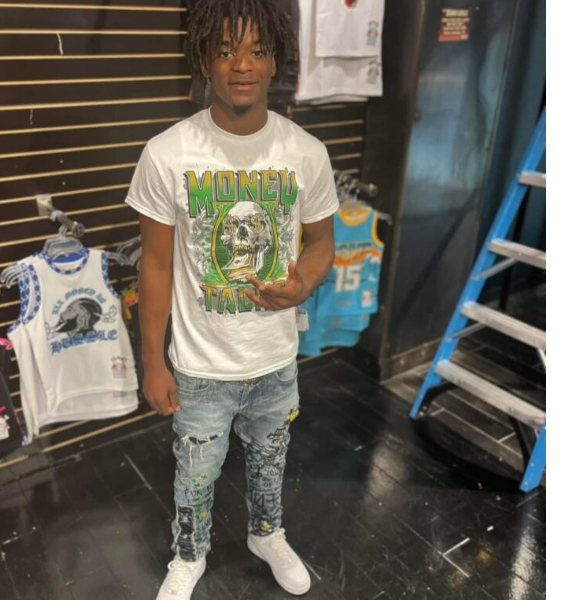 Copiah County, Mississippi — The tight-knit community of Copiah County is in shock following the tragic death of Decedric Stampley, 20, who was fatally shot late Monday night.