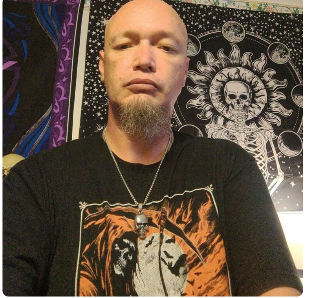 Mount Vernon, Ohio – It is with deep sadness and heavy hearts that the community of Mount Vernon, Ohio, comes together to mourn the passing of Eddie E. Smith Jr., a beloved son, father, friend, and neighbor whose life touched countless hearts