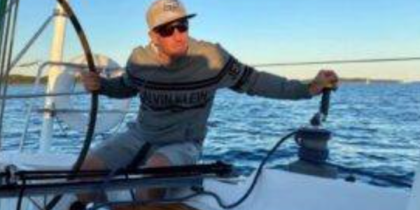 Halifax, Nova Scotia – The Halifax community is mourning the loss of Sean Patrick Murphy, who passed away peacefully, leaving family, friends, and neighbors heartbroken.