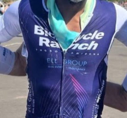 Marana, Arizona – A father and cycling enthusiast tragically lost his life in a morning traffic incident involving a cement truck on October 29, 2025