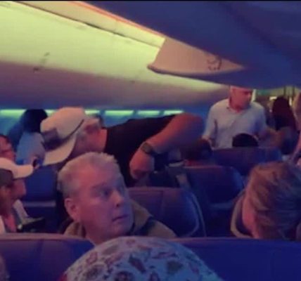 Fight breaks out on Southwest flight to Chicago, police investigating