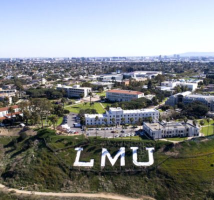 Los Angeles, California — The Loyola Marymount University (LMU) Westchester campus was plunged into chaos and fear on Tuesday, October 21, 2025, after reports of a possible