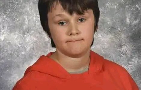 Pine Ridge County Roadway – Brayden Callahan Remembered After Heartbreaking School Bus Accident Shocks Community