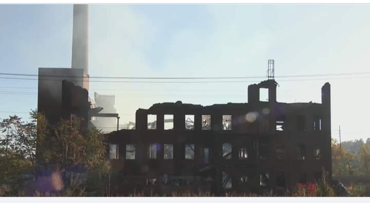 Massive Fire Engulfs Historic Bantam Jeep Building Overnight in Butler, Pennsylvania